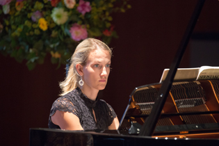 Abschlusskonzert in der Festhalle: Cornelia Glassl